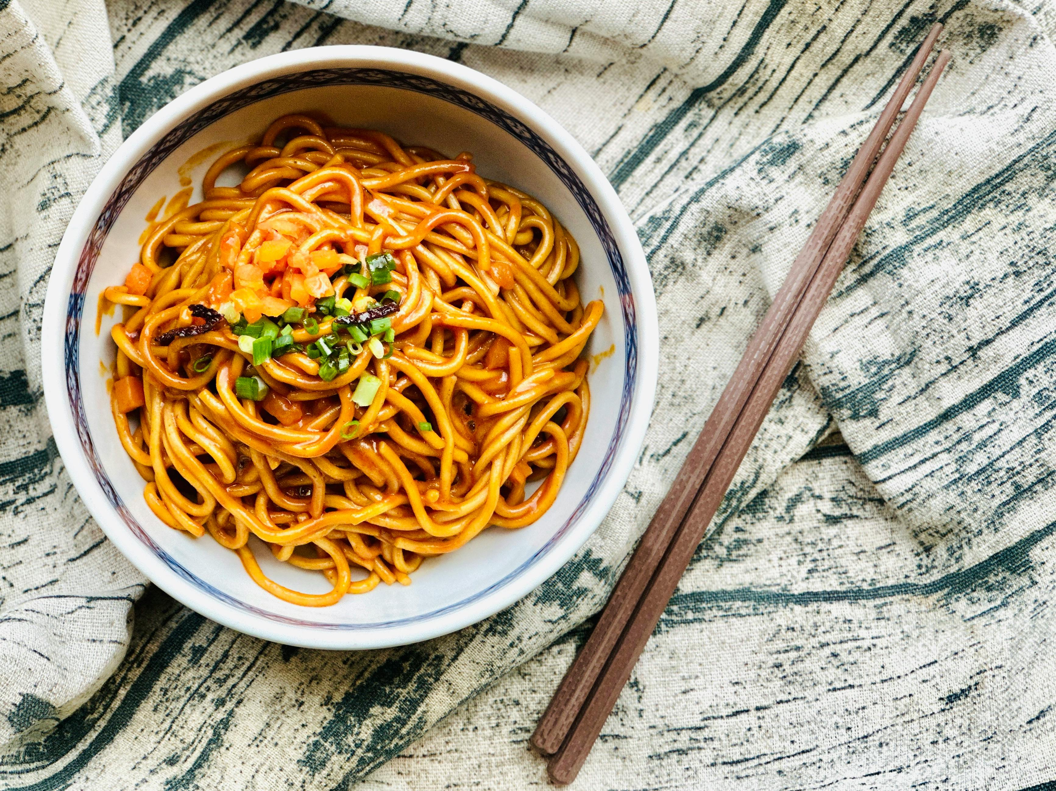 Bowl of Re Gan Mian in Wuhan.