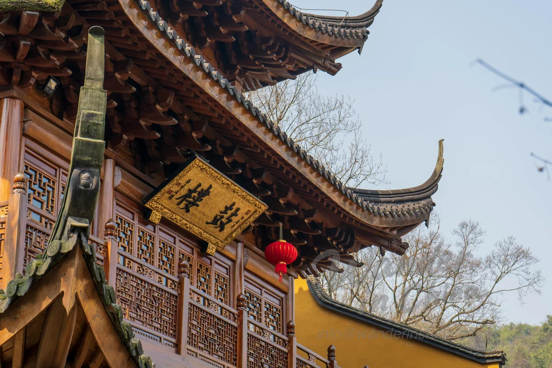 杭州灵隐寺入口。