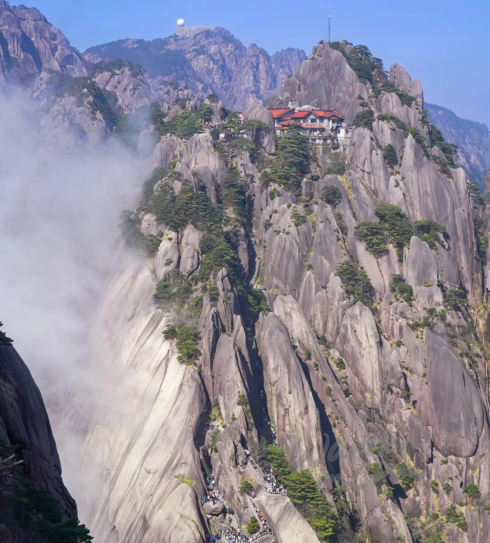 Senderismo en Huangshan en otoño: Una guía turística de la Montaña Amarilla