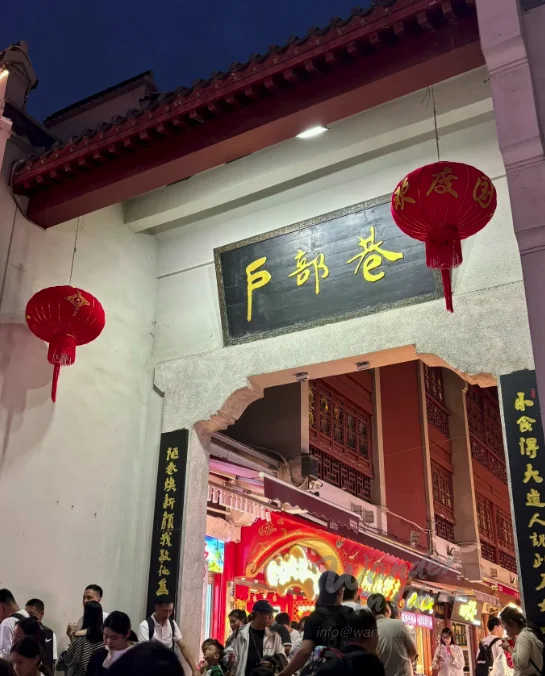 Hubu Alley Wuhan: A Foodie's Guide to Wuhan's Best Street Food