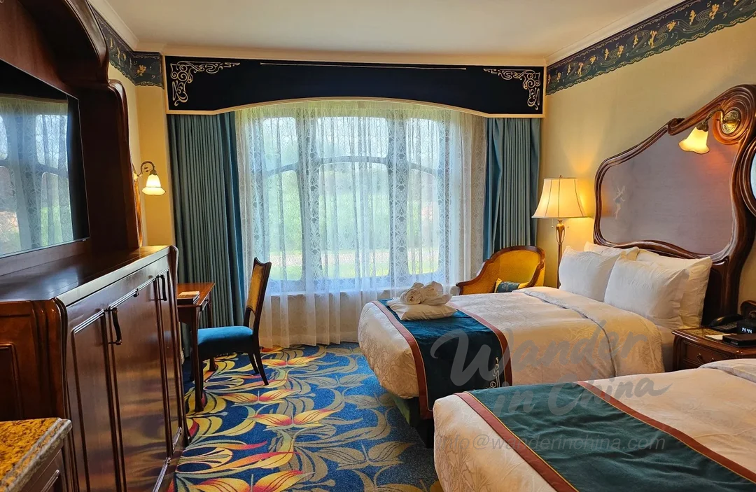Habitación de hotel moderna de gama media cerca de Shanghái Disney.