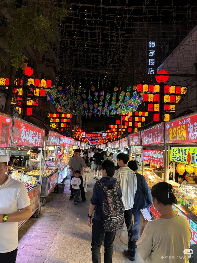 蘭州のナイトマーケット：美味しい食い倒れアドベンチャー