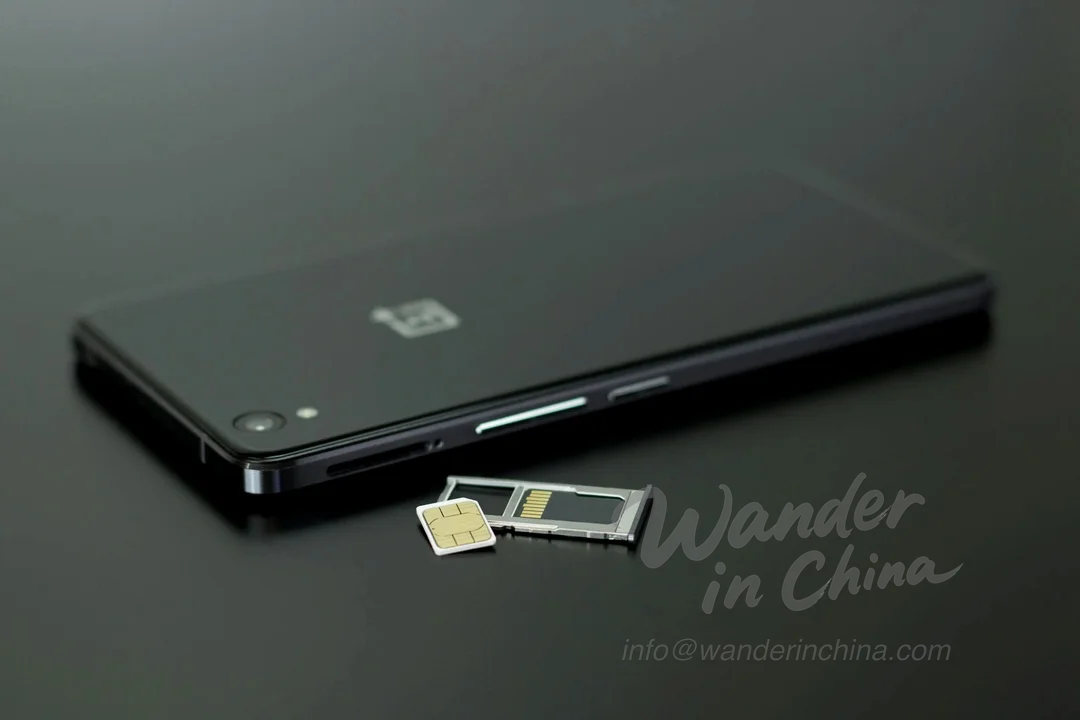 Staying Connected in China: eSIMs, Wi-Fi & More Thumbnail