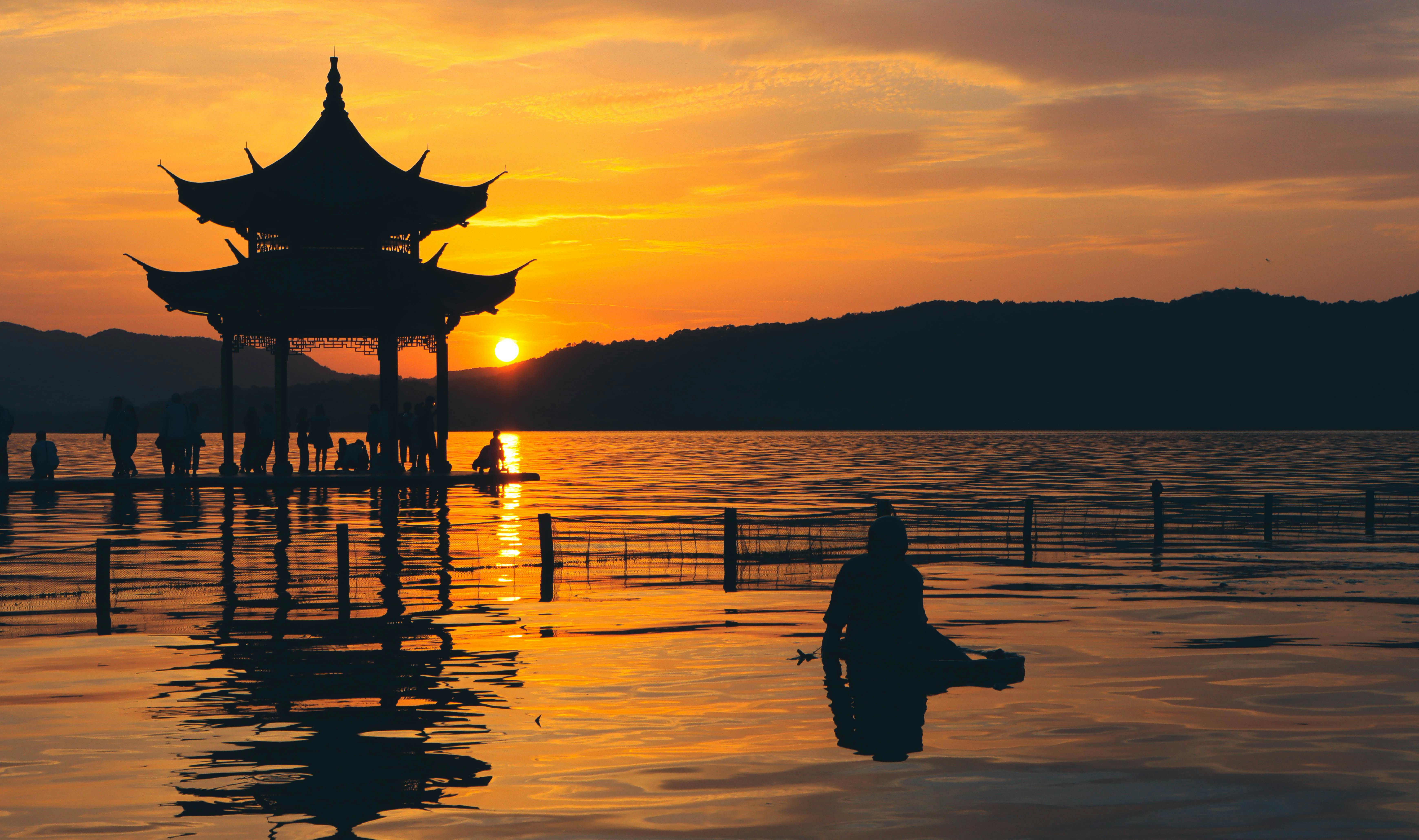 West Lake Hangzhou: Your Ultimate Travel Guide