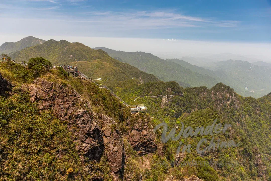 張家界で最高のハイキングコースを発見：外国人観光客向けガイド