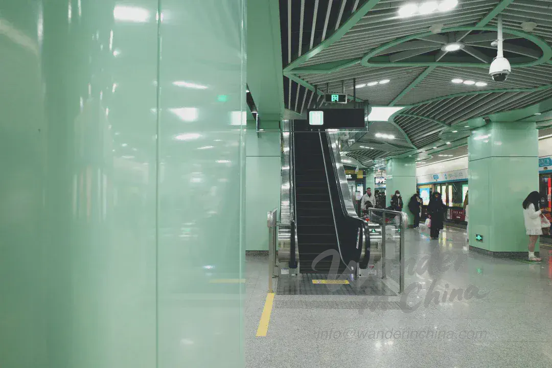 杭州地鐵站台。