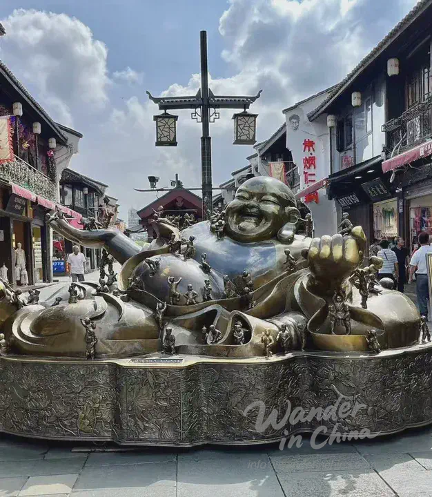 河坊街杭州,熙熙攘攘的購物者和遊客。