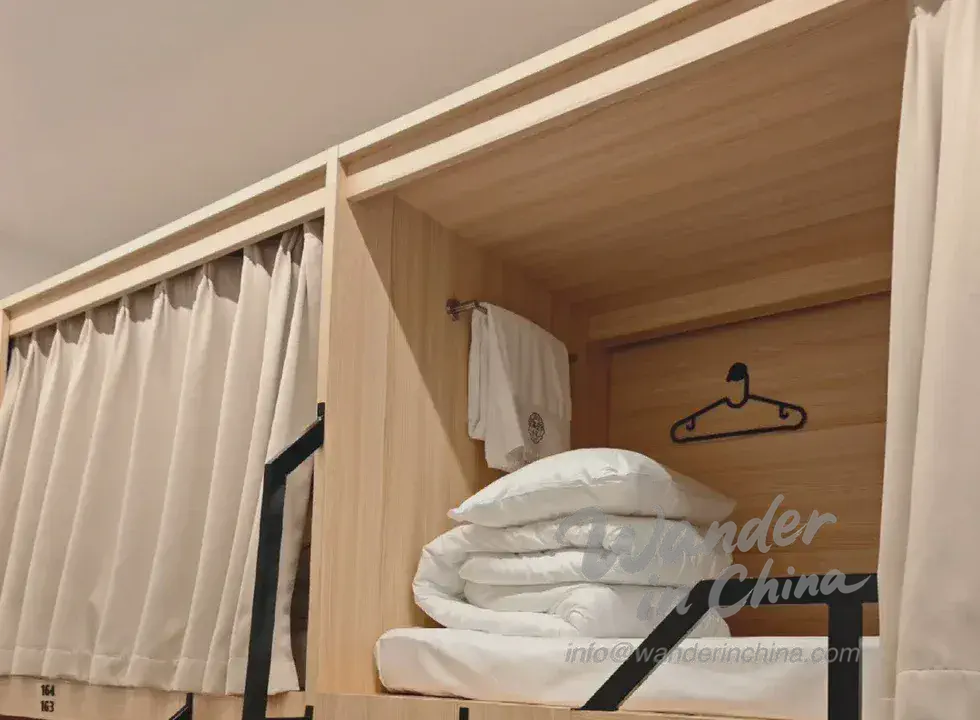 杭州的旅館宿舍房間。